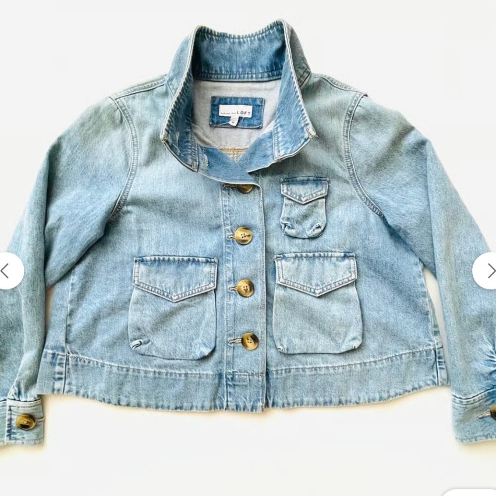 Loft Cropped Denim/Chambray Jacket Size Medium